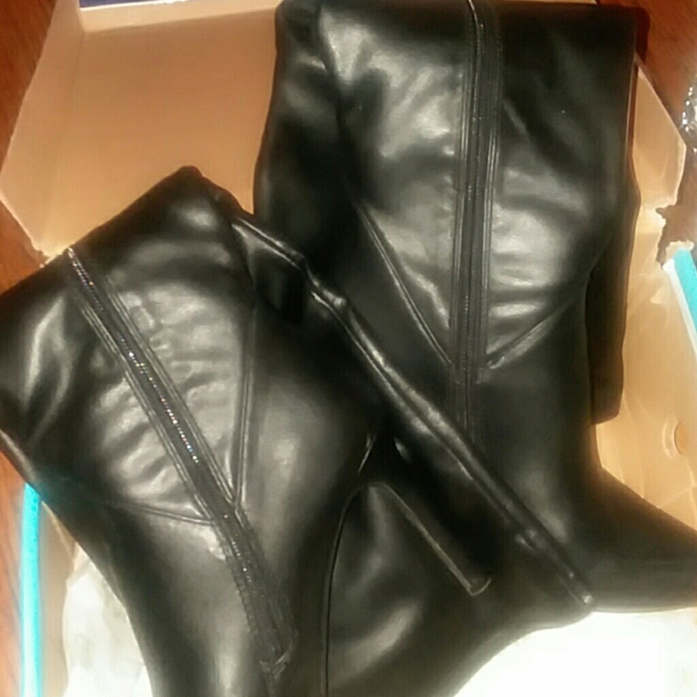knee high winter boots